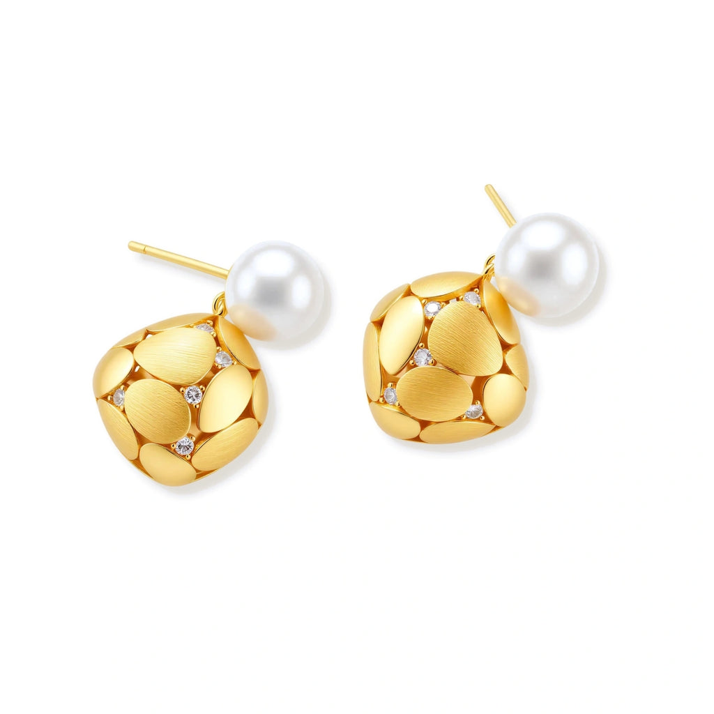 Petal Drop Pearl Earrings | Dopamine Alley
