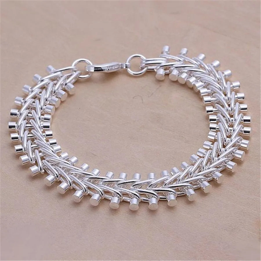 Chain-Link Fashion Bracelet