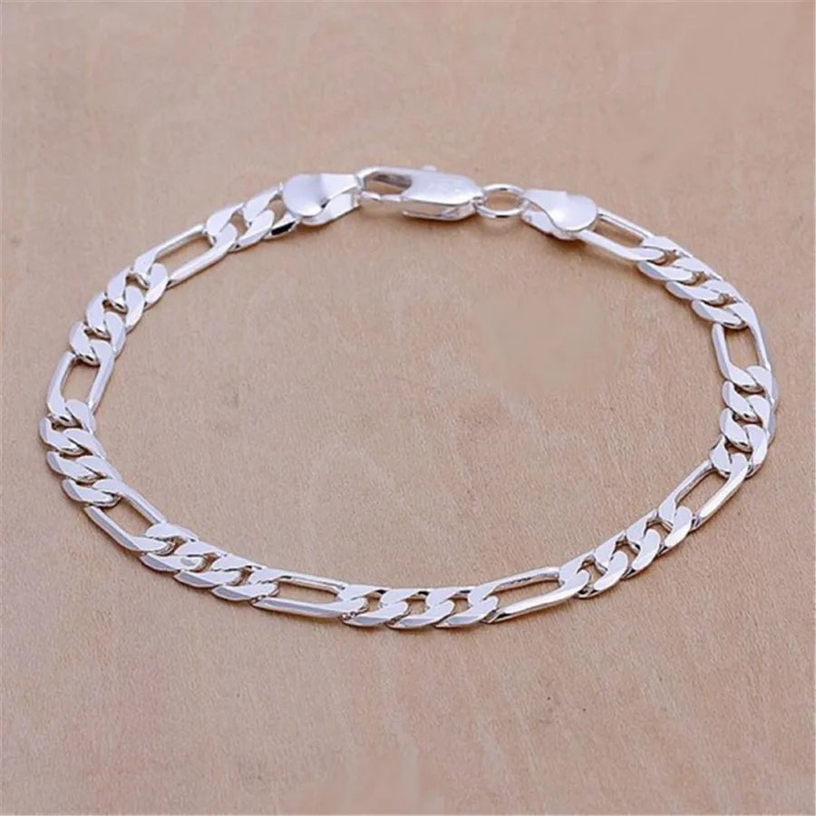 Chain-Link Fashion Bracelet