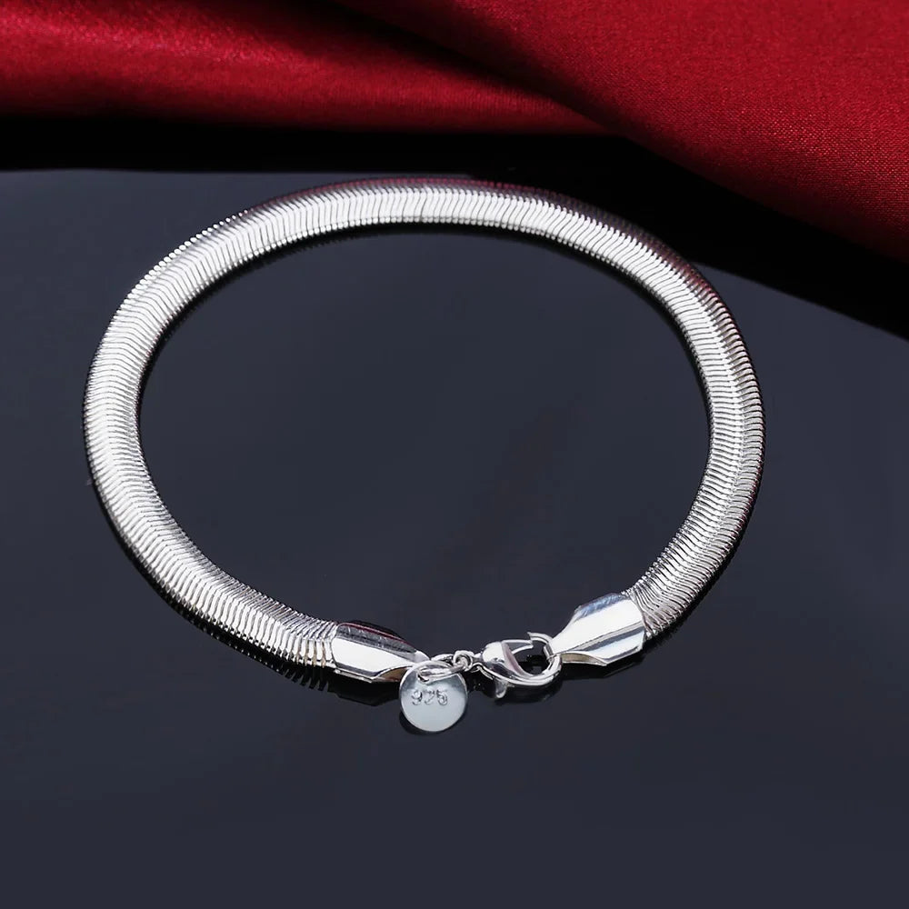Chain-Link Fashion Bracelet