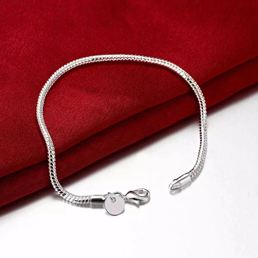 Chain-Link Fashion Bracelet