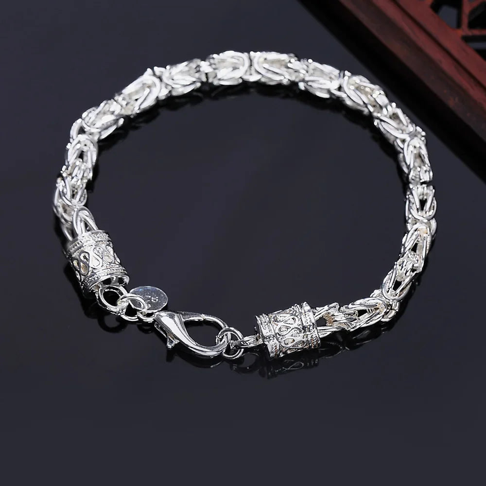 Chain-Link Fashion Bracelet