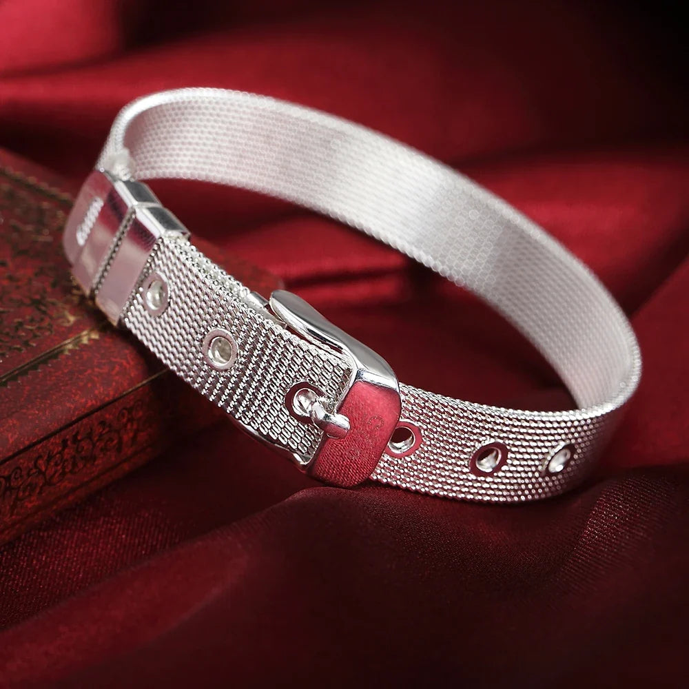 Chain-Link Fashion Bracelet